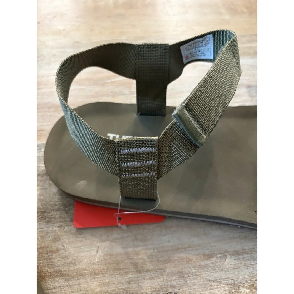 The North Face Skeena Sandals Men’s Size 12 TNF Military Olive Mineral Grey NWT